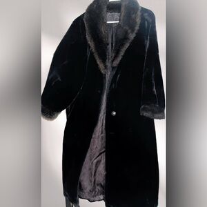 ILGWU Union-Made Black Fur-Trimmed Coat